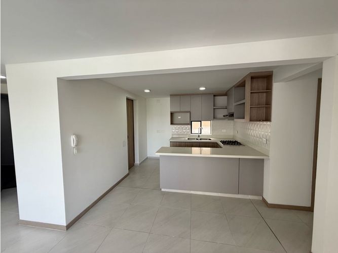 Apartamento de 3 alcobas en venta en Ciudad Melendez, Cali, 86 m² · foto 2 de 24
