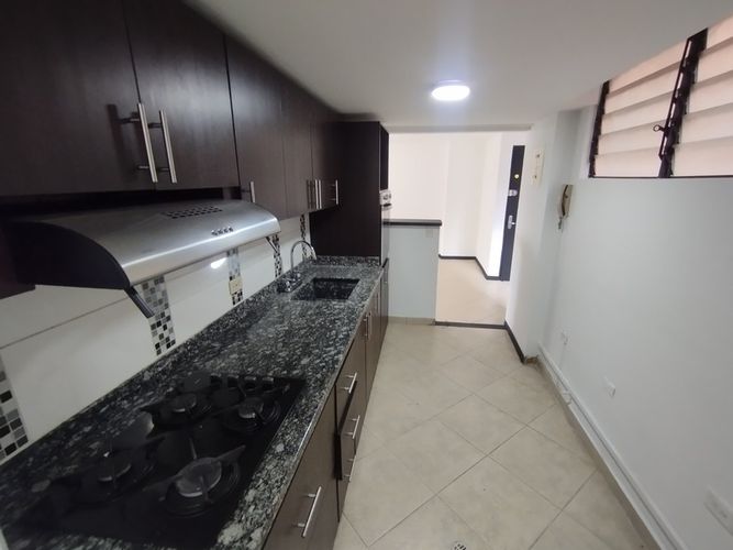 Apartamento de 3 alcobas en arriendo en Los Balsos, Medellín, 90 m² · foto 9 de 20