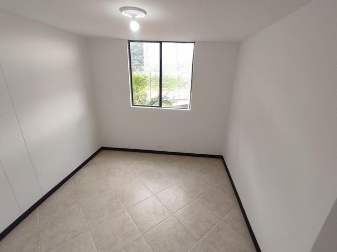 Apartamento de 3 alcobas en arriendo en Los Balsos, Medellín, 90 m² · foto 13 de 20