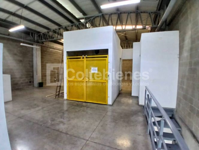 Bodega en venta en Viviendas Del Sur, Itagüí, 542 m² · foto 6 de 16