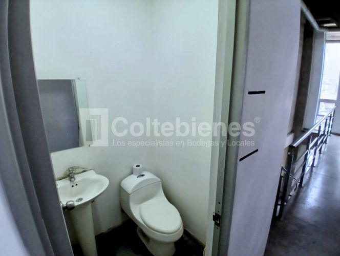 Bodega en venta en Viviendas Del Sur, Itagüí, 542 m² · foto 13 de 16