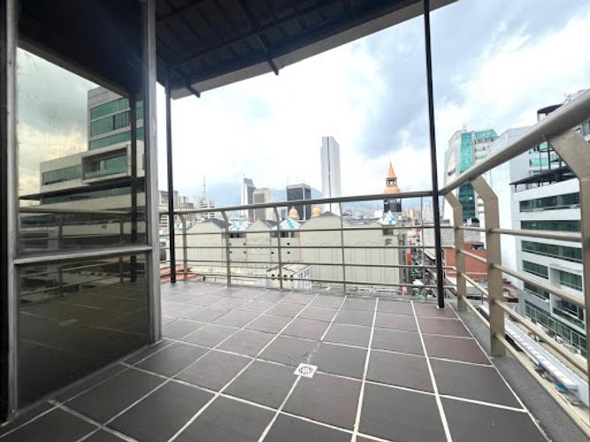 Bodega en venta en Villa Nueva, Medellín, 201 m² · foto 4 de 17