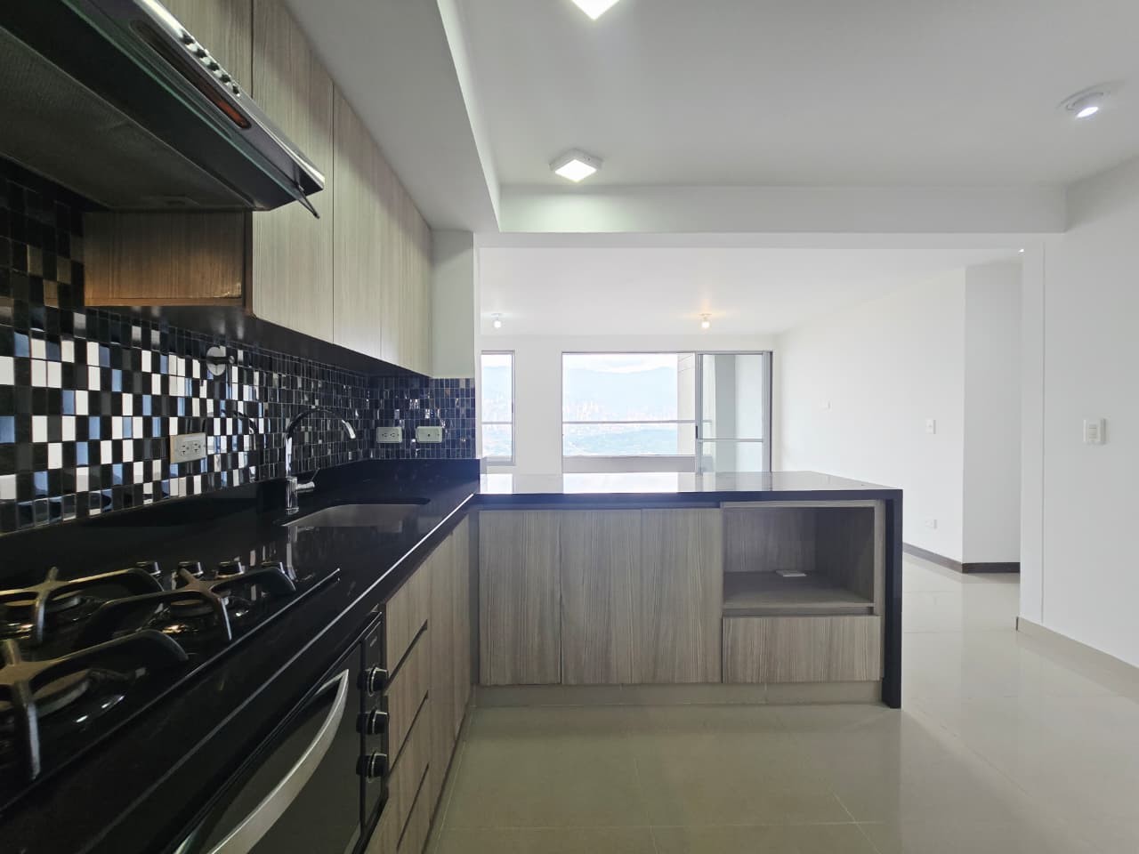 Apartamento en arriendo en Belén, Medellín · foto 9 de 19