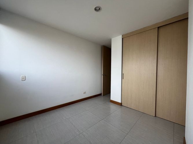 Apartamento de 2 alcobas en arriendo en Loma Del Chocho, Envigado, 80 m² · foto 12 de 17