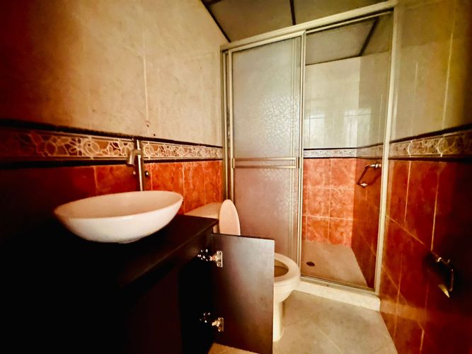 Casa de 3 alcobas en venta en U.D. Atanasio Girardot, Medellín, 94 m² · foto 11 de 14