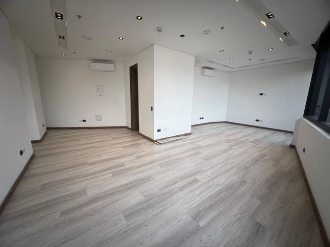 Oficina en arriendo en El Poblado, Medellín, 50 m² · foto 8 de 13
