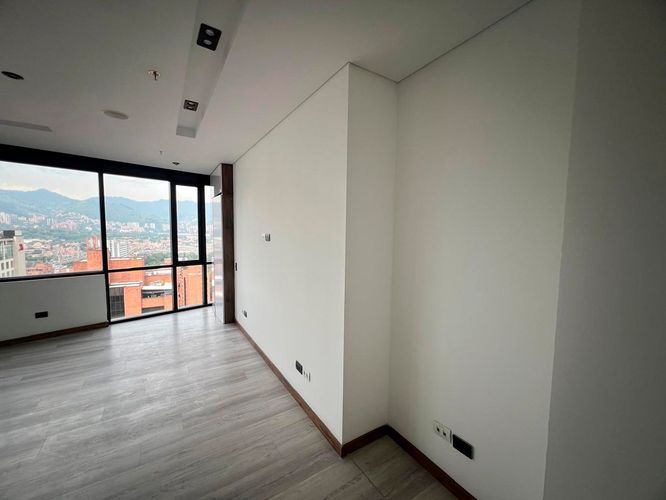 Oficina en arriendo en El Poblado, Medellín, 50 m² · foto 11 de 13