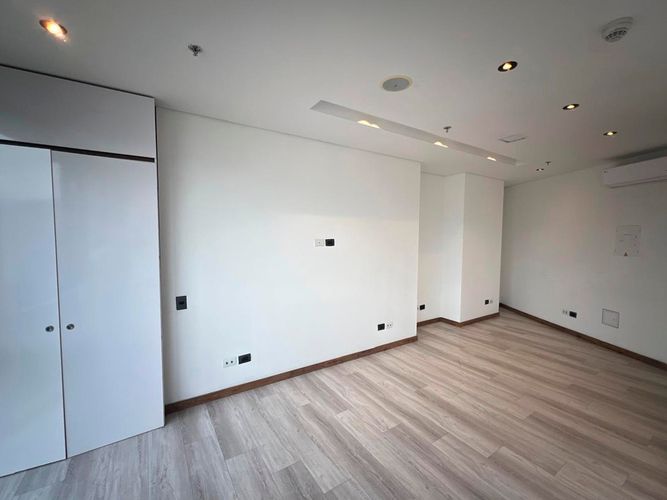 Oficina en arriendo en El Poblado, Medellín, 50 m² · foto 5 de 13