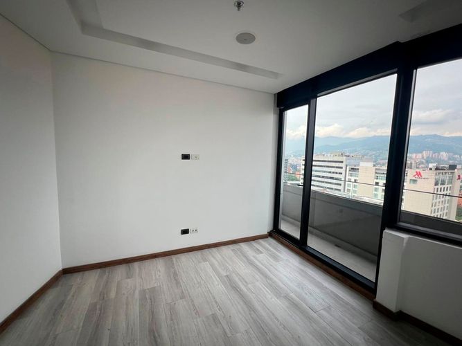Oficina en arriendo en El Poblado, Medellín, 50 m² · foto 7 de 13