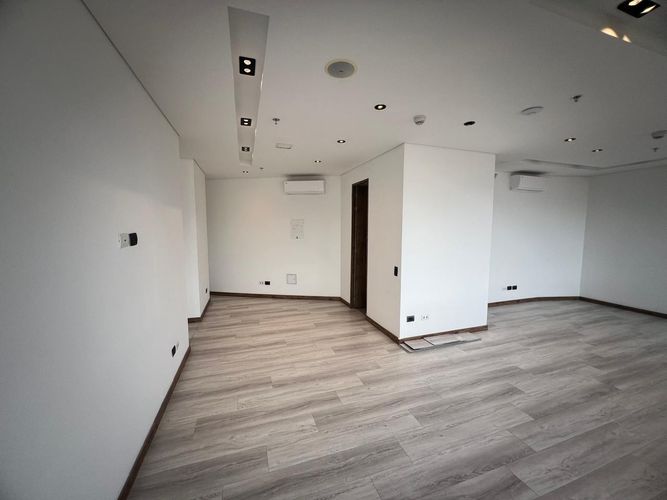 Oficina en arriendo en El Poblado, Medellín, 50 m² · foto 3 de 13