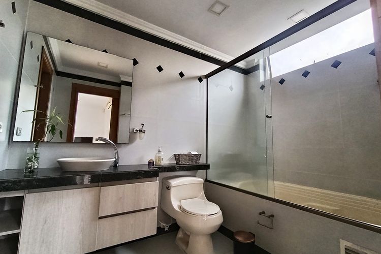 Casa de 4 alcobas en arriendo en Las Lomitas, Sabaneta, 500 m² · foto 22 de 24