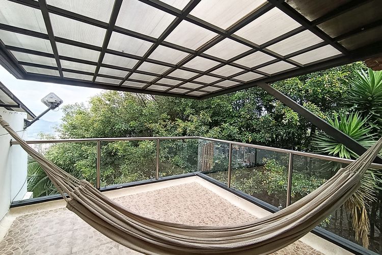 Casa de 4 alcobas en arriendo en Las Lomitas, Sabaneta, 500 m² · foto 12 de 24