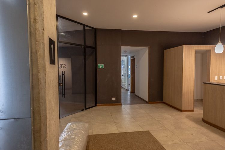 Apartaestudio en venta en Chapinero Central, Bogotá, 27 m² · foto 2 de 13