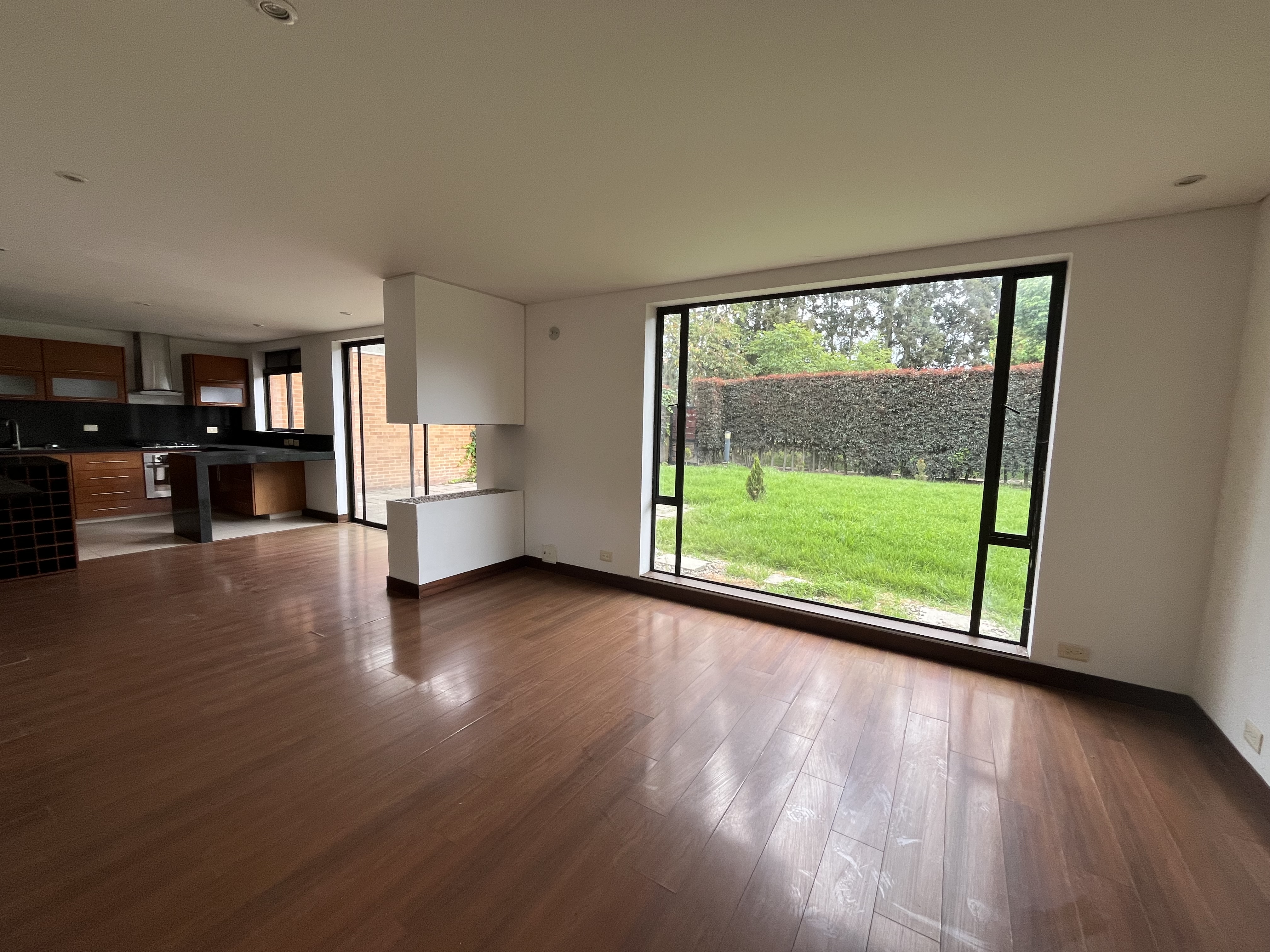 Casa en venta en El Misterio, Cajicá · foto 2 de 24