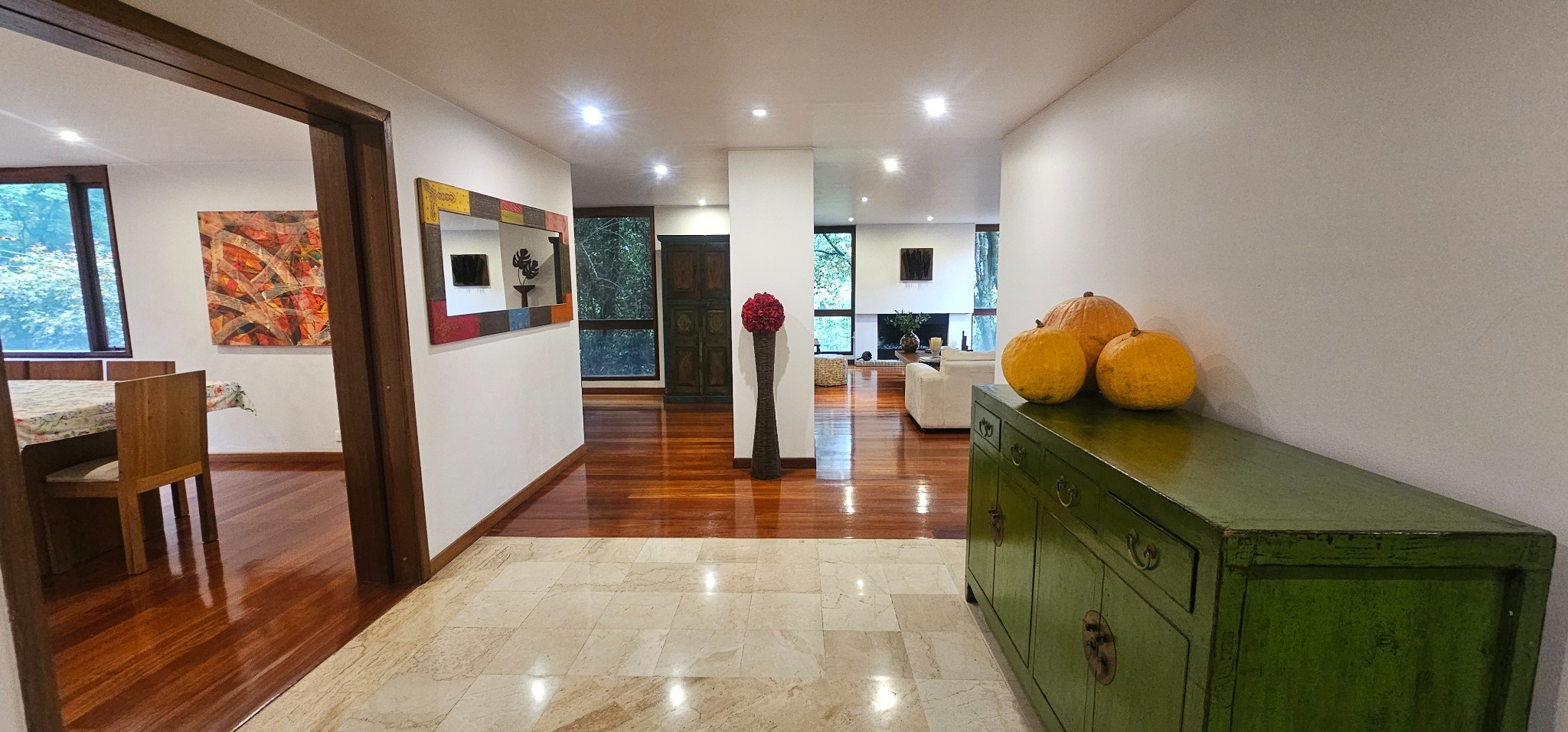 Apartamento en venta en Los Rosales, Bogotá · foto 7 de 17