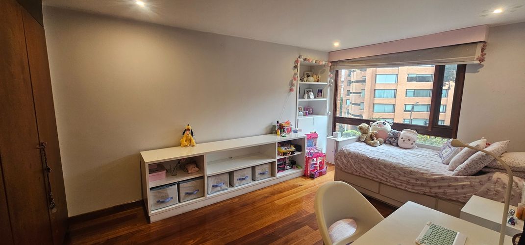 Apartamento en venta en Los Rosales, Bogotá · foto 13 de 17