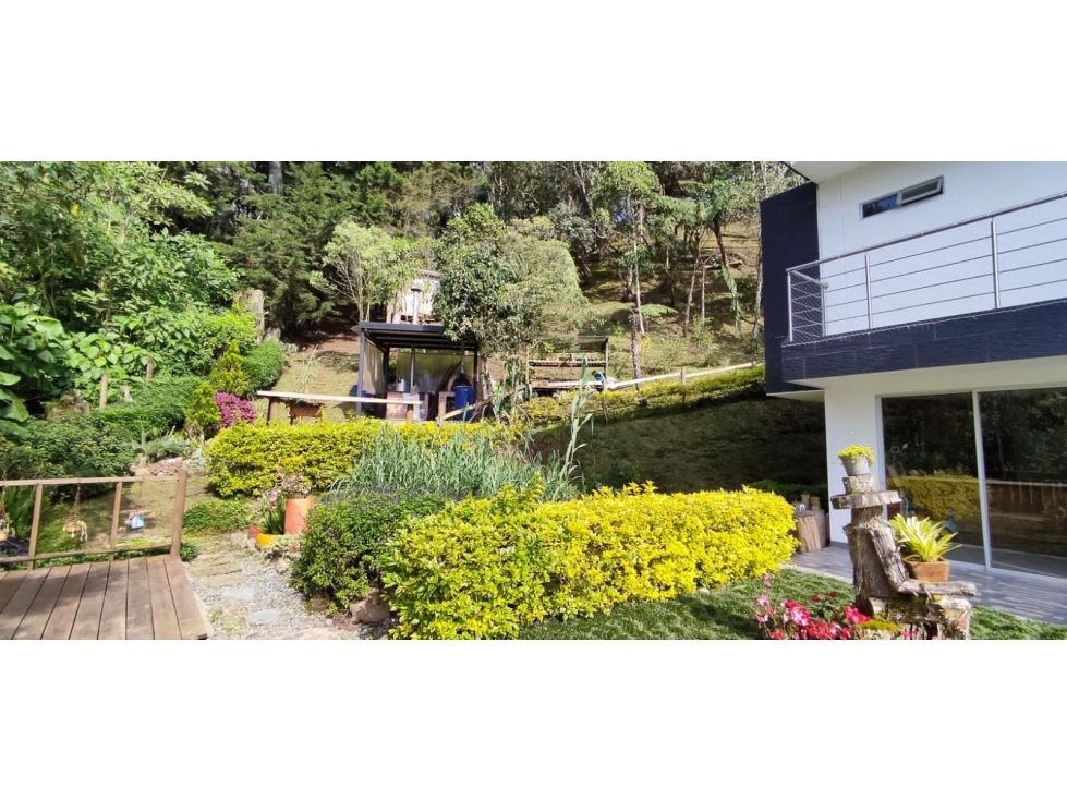 Casa de 8 alcobas en venta en Vallano, Sabaneta, 456 m² · foto 4 de 24
