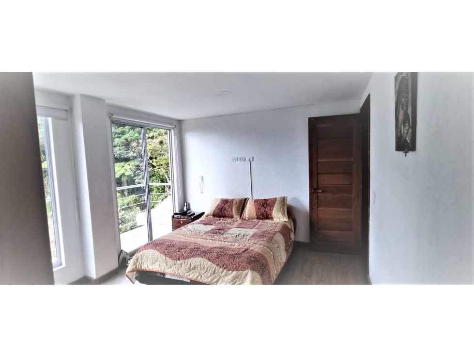 Casa de 8 alcobas en venta en Vallano, Sabaneta, 456 m² · foto 16 de 24