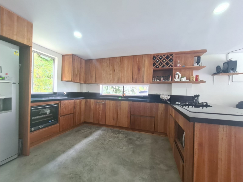 Casa de 8 alcobas en venta en Vallano, Sabaneta, 456 m² · foto 22 de 24