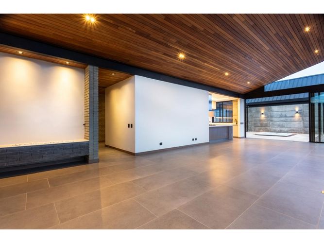 Casa de 4 alcobas en venta en Don Diego, El Retiro, 555 m² · foto 9 de 20