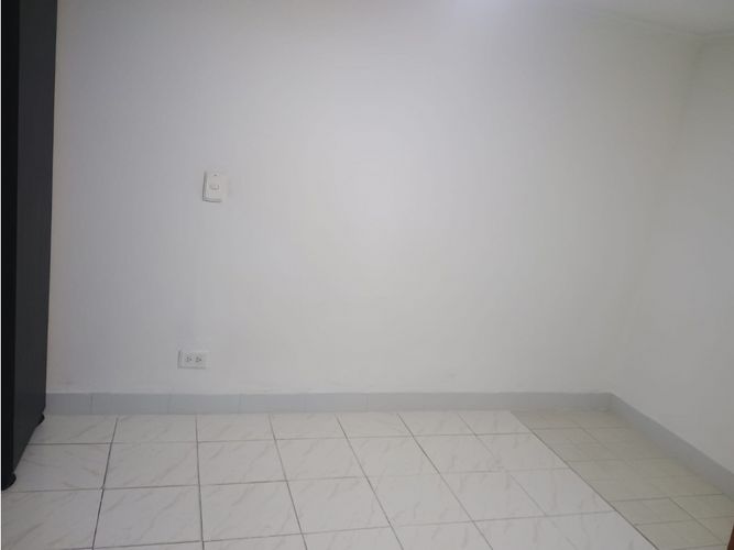 Casa de 4 alcobas en venta en La Española, Bogotá, 308 m² · foto 3 de 19