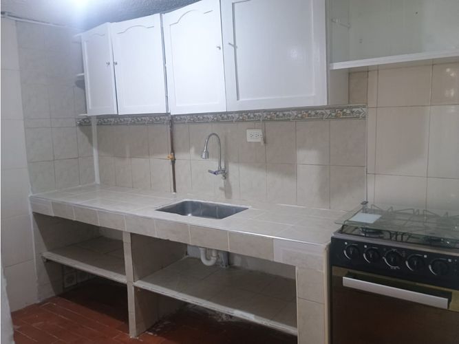 Casa de 4 alcobas en venta en La Española, Bogotá, 308 m² · foto 13 de 19