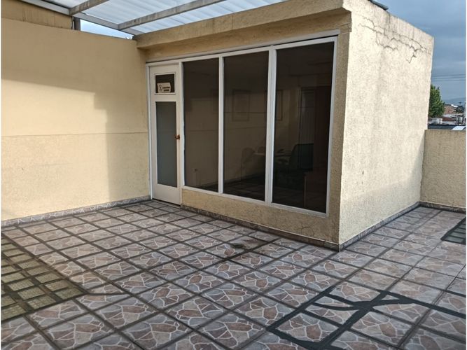 Casa de 4 alcobas en venta en La Española, Bogotá, 308 m² · foto 15 de 19