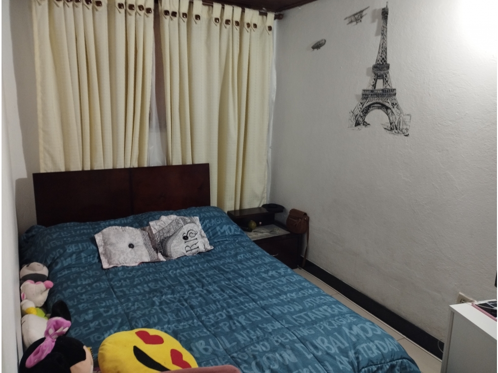 Casa en venta en La Española, Bogotá · foto 9 de 12
