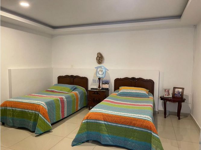 Casa de 5 alcobas en venta en Los Angeles, Pereira, 310 m² · foto 4 de 15