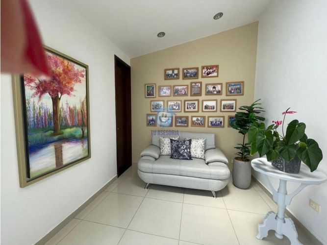 Casa de 5 alcobas en venta en Los Angeles, Pereira, 310 m² · foto 7 de 15