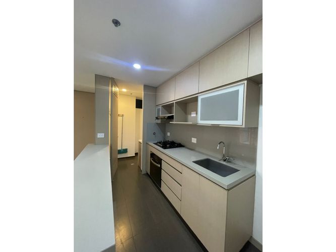 Apartamento de 3 alcobas en arriendo en Vía Las Palmas, Medellín, 100 m² · foto 3 de 24