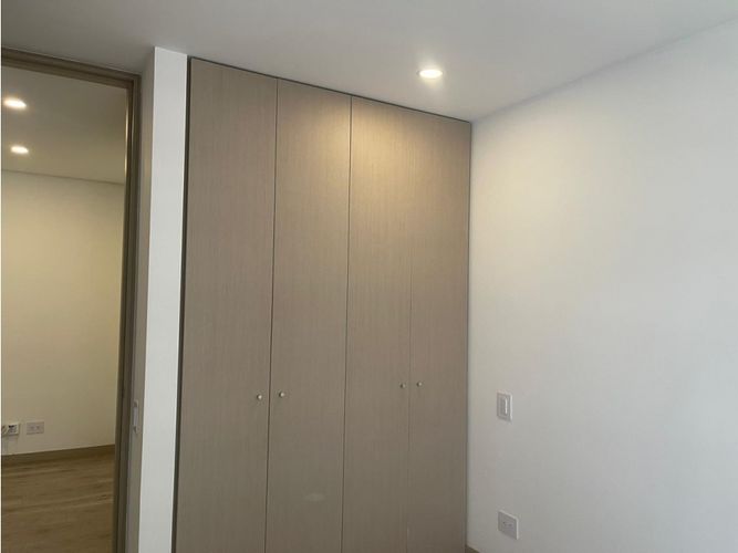 Apartamento de 3 alcobas en arriendo en Vía Las Palmas, Medellín, 100 m² · foto 16 de 24