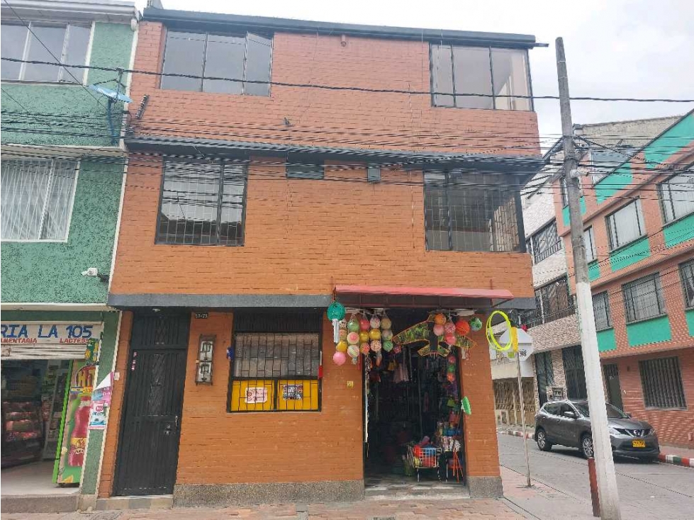Casa en venta en Engativá, Bogotá · foto 2 de 24