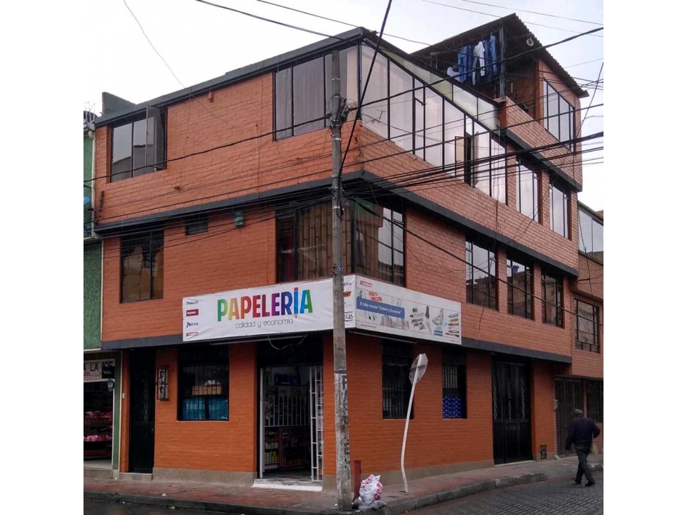 Casa en venta en Engativá, Bogotá · foto 7 de 24