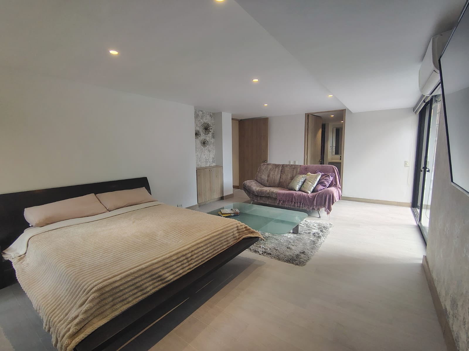Apartamento en arriendo en El Poblado, Medellín · foto 9 de 20