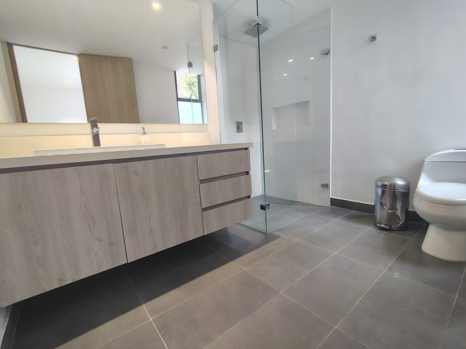 Apartamento en arriendo en El Poblado, Medellín · foto 18 de 20