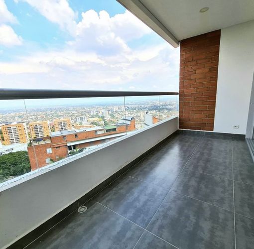 Apartamento de 4 alcobas en venta en Cristales, Cali, 123 m² · foto 1 de 13