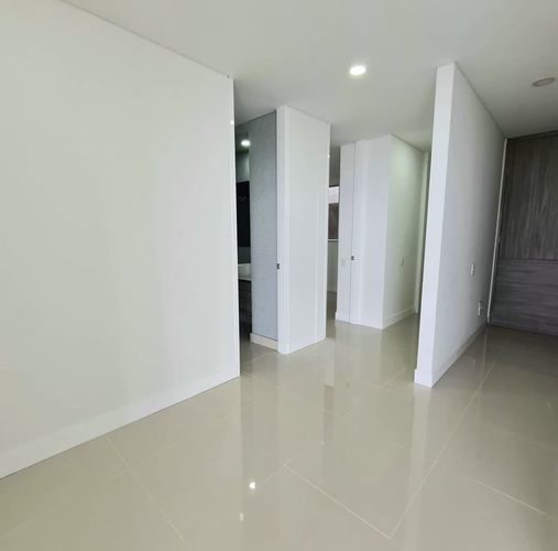 Apartamento de 4 alcobas en venta en Cristales, Cali, 123 m² · foto 5 de 13