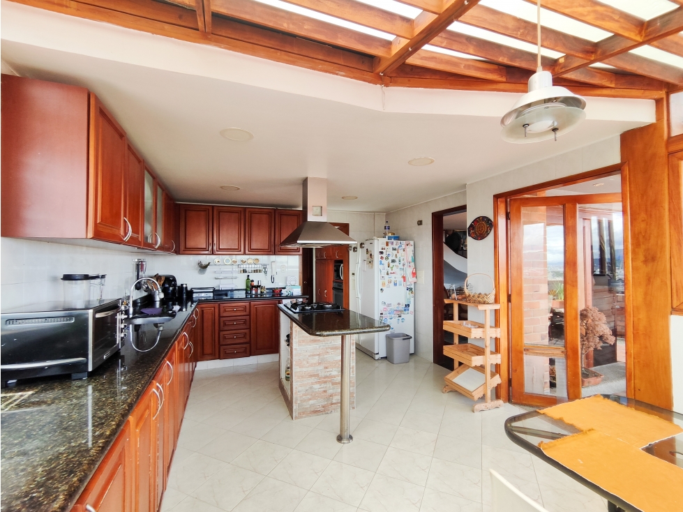 Casa en venta en Bosque De Pinos, Bogotá · foto 8 de 24