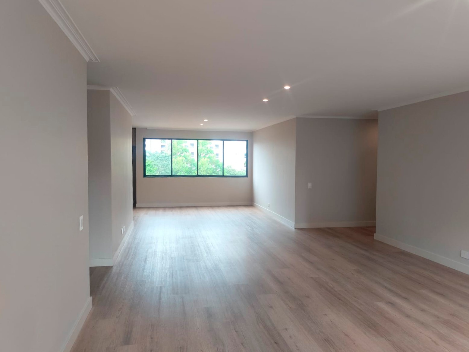 Apartamento en arriendo en El Poblado, Medellín · foto 3 de 20