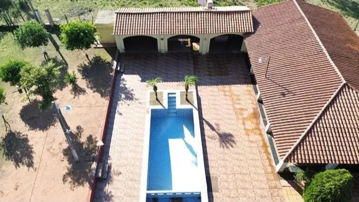 EN PIRIBEBUY SOBRE RUTA HERMOSA PROPIEDAD DE 20 HECTÁREAS — foto 2