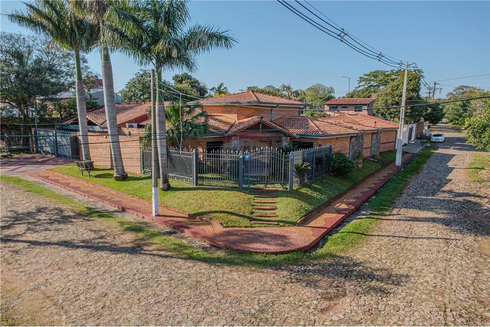 Casa en venta en Lambaré — foto 2