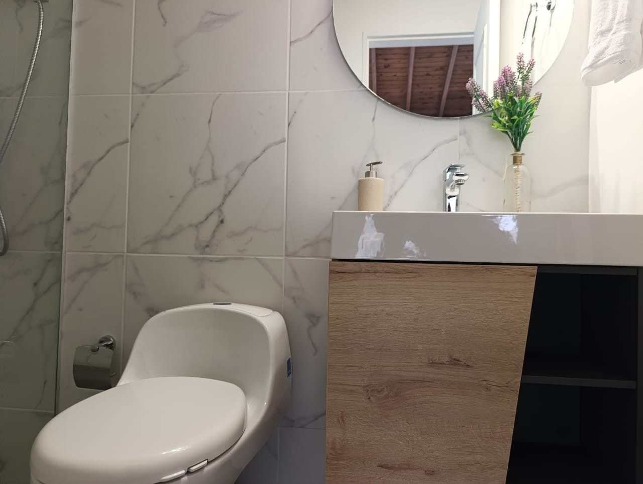 Casa en arriendo en El Poblado, Medellín · foto 17 de 20