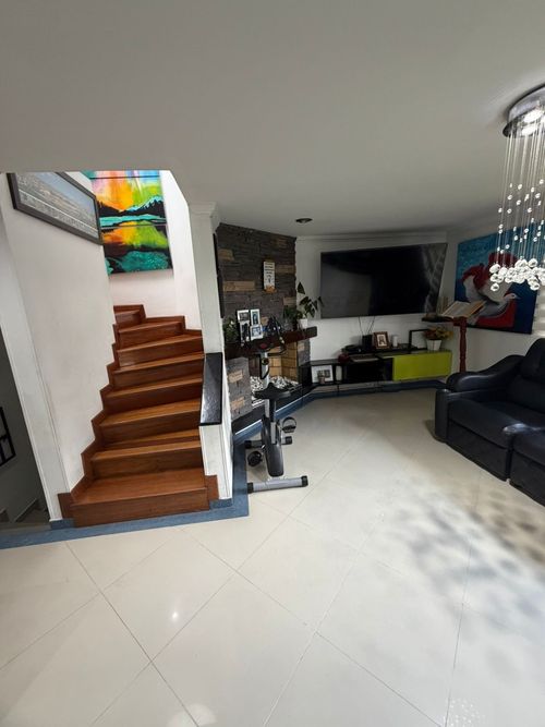 Casa de 4 alcobas en venta en Mallorca, Bogotá, 164 m² · foto 6 de 21