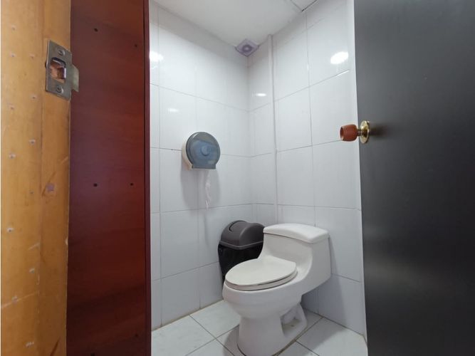 Oficina en arriendo en San Diego, Medellín, 20 m² · foto 7 de 19