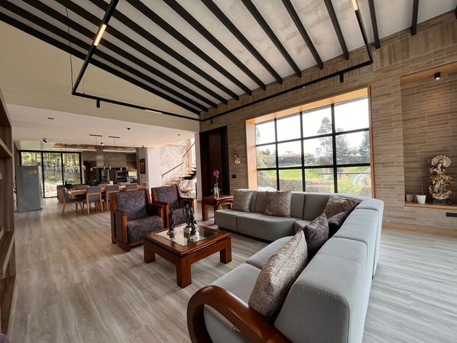 Casa de 4 alcobas en venta en Mesa, Envigado · foto 4 de 19
