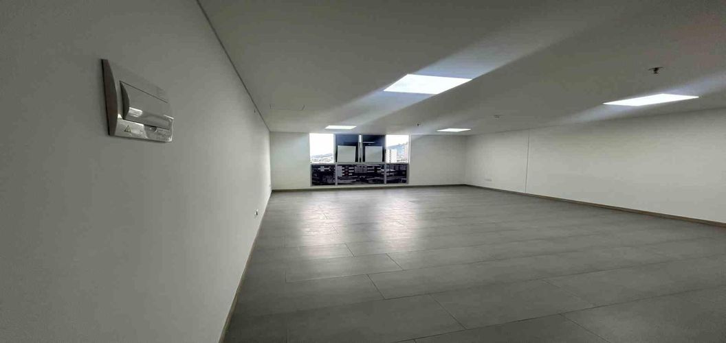 Oficina en arriendo en Los Alpes, Pereira, 53 m² · foto 4 de 11
