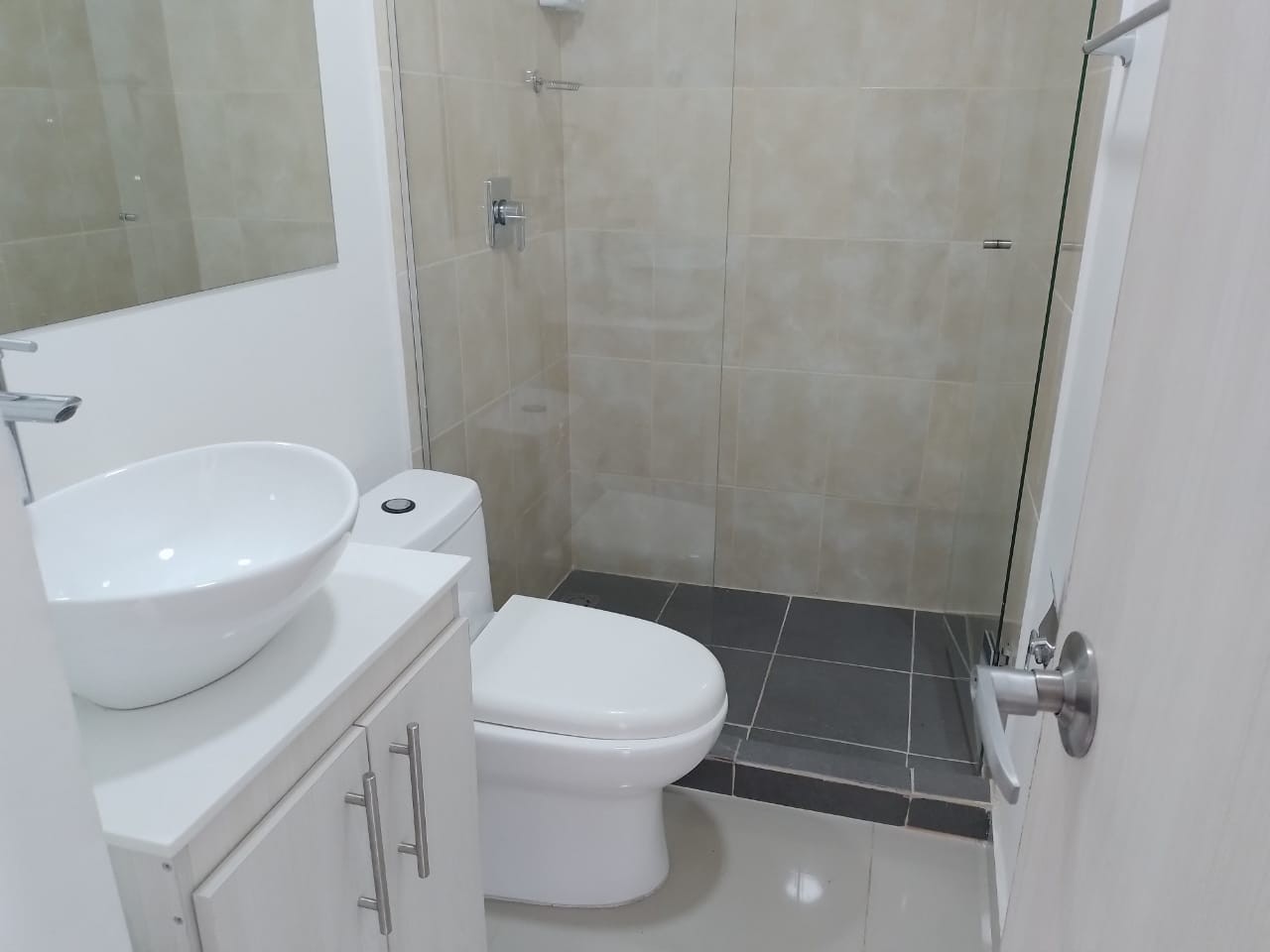 Apartamento en arriendo en Belén, Medellín · foto 7 de 19