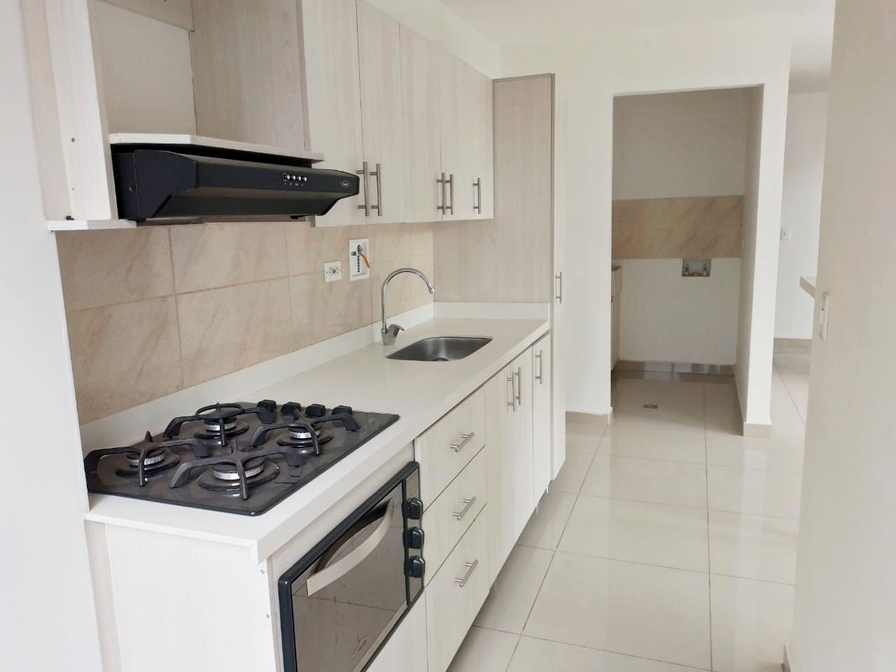 Apartamento en arriendo en Belén, Medellín · foto 4 de 19