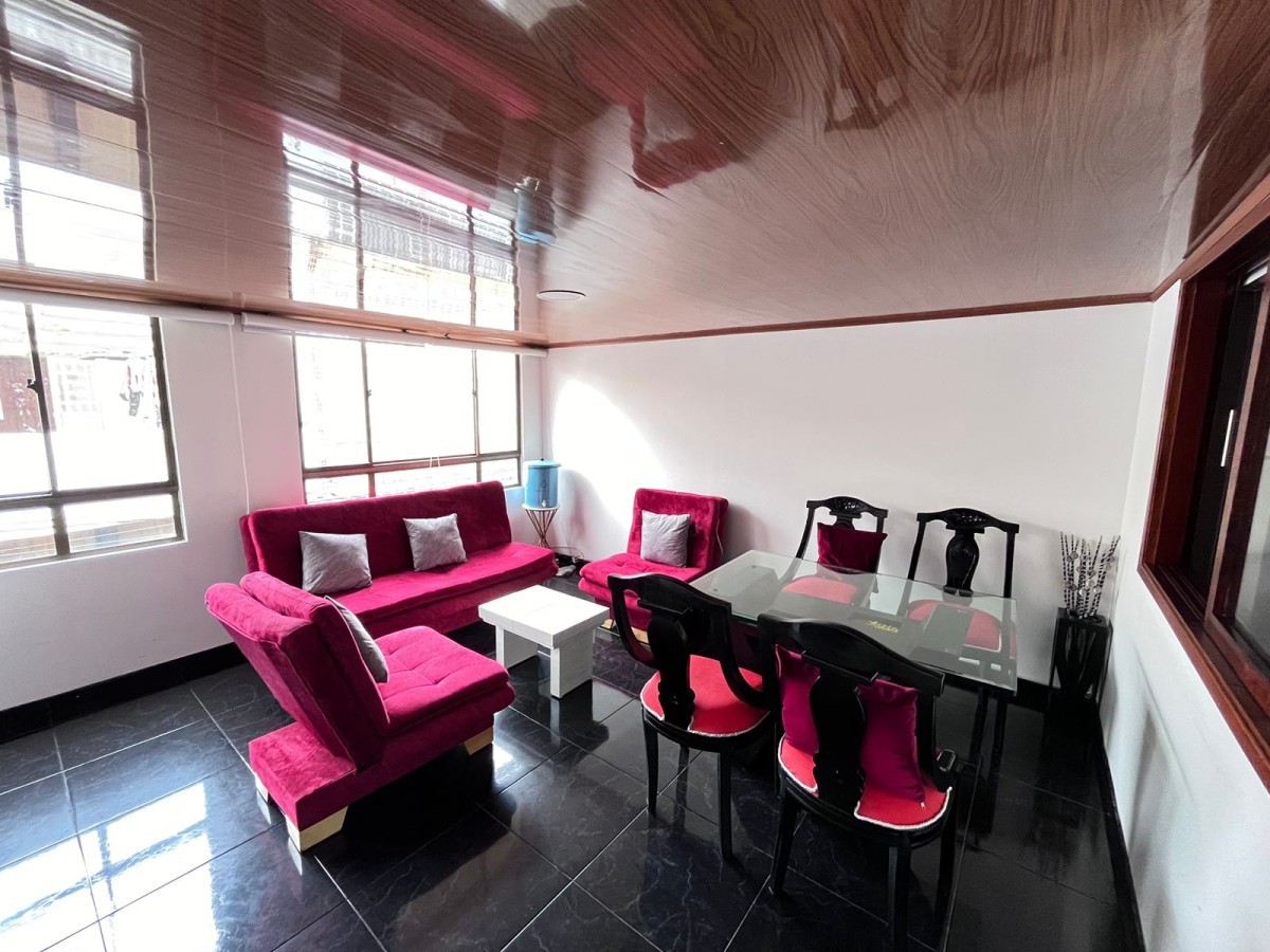 Casa en venta en Centro Comercial Titán Plaza, Bogotá · foto 3 de 24